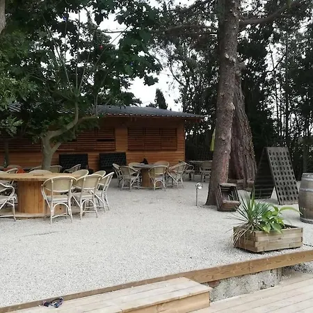 15 Personnes 度假居
